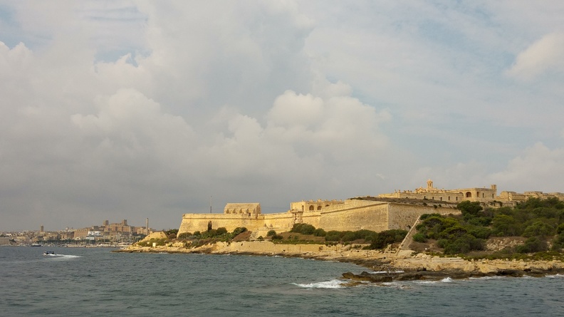 20180818090351-beb0ec95-me